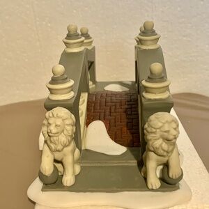 Decorative Bridge Figurine with Lions